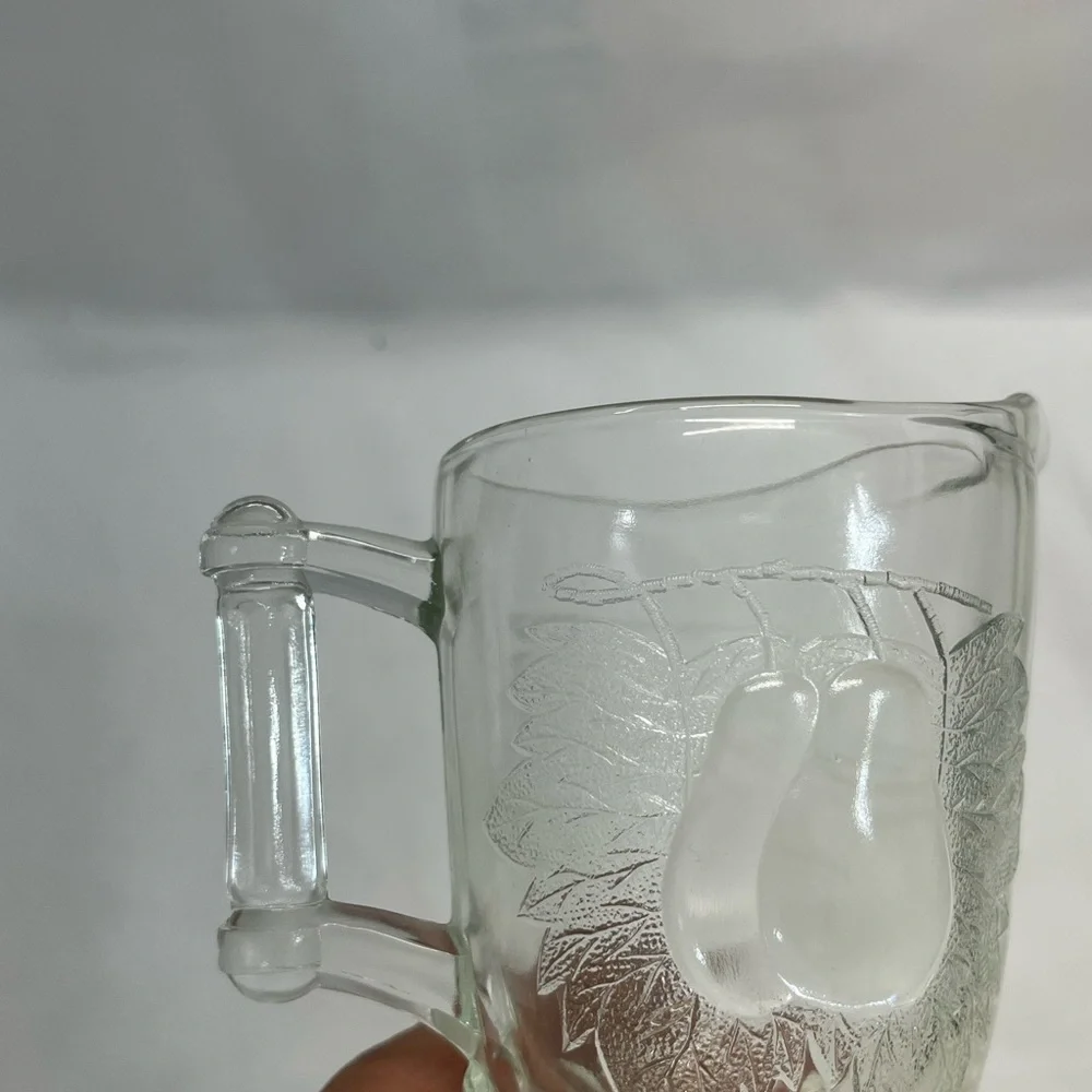 VINTAGE JEANNETTE GLASS CO BALTIMORE‎ PEAR PATTERN CREAMER PITCHER 1950-1972 5”H